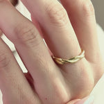 Load and play video in Gallery viewer, 14K Solid Gold Braid Ring Y322
