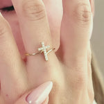 Load and play video in Gallery viewer, 14K Solid Gold Cross Ring Y316
